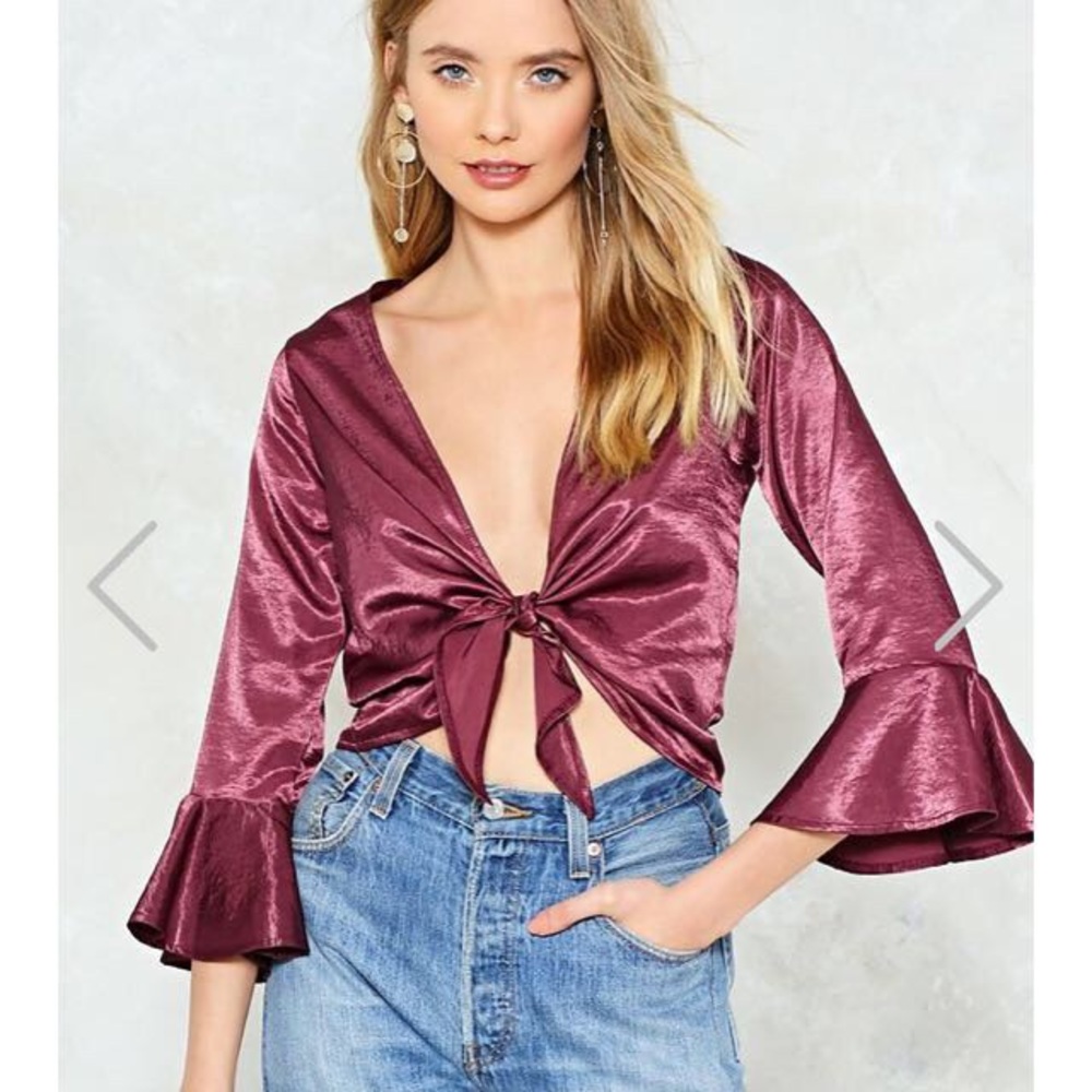 NWT Nasty Gal maroon/magenta tie front top